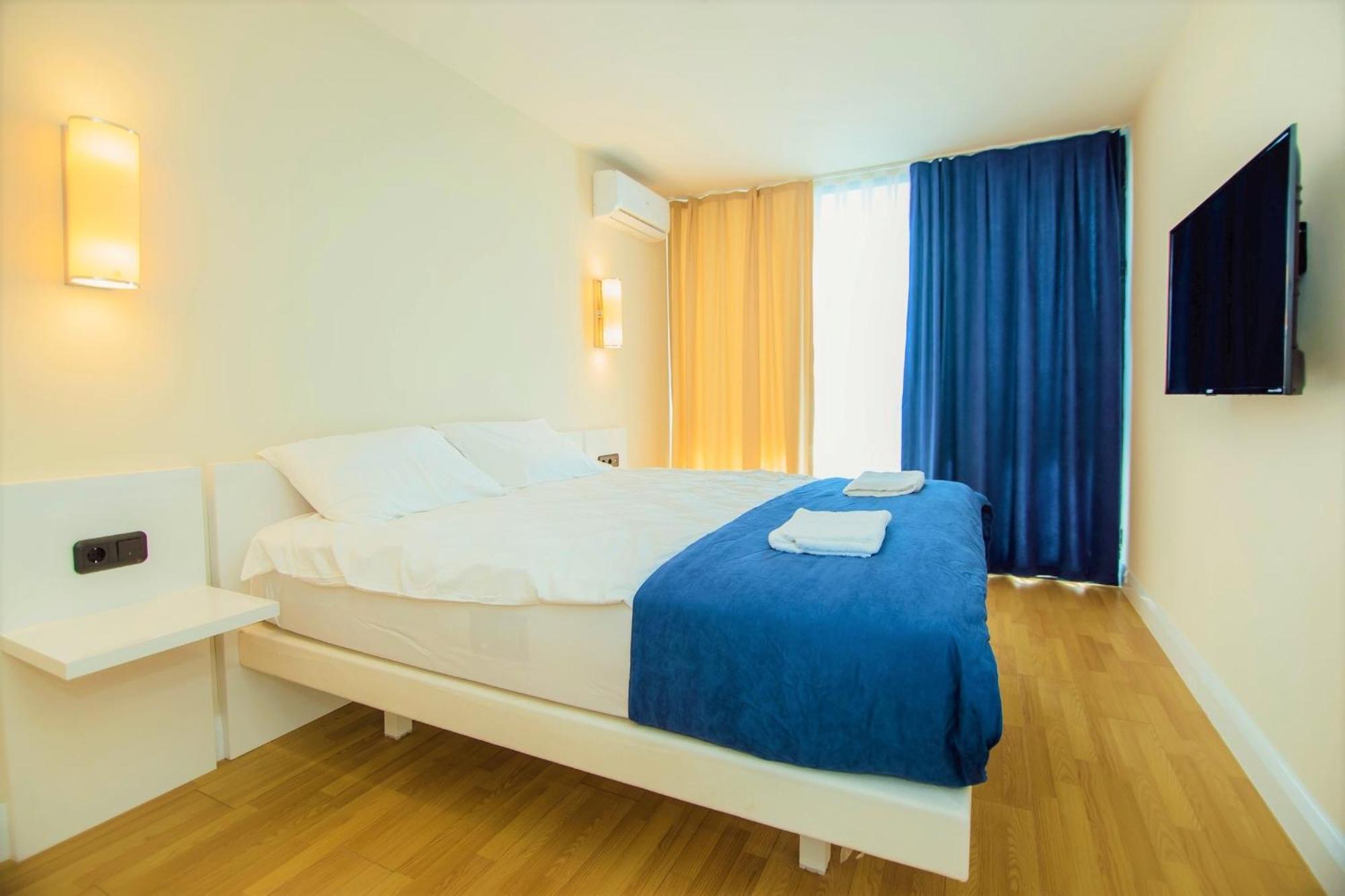 Relax And Unwind Premier Sea View Aparthotel In Batumi Exterior photo